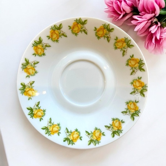 Vintage Inarco Crafted In Japan Yellow Roses Saucer - Picture 1 of 7